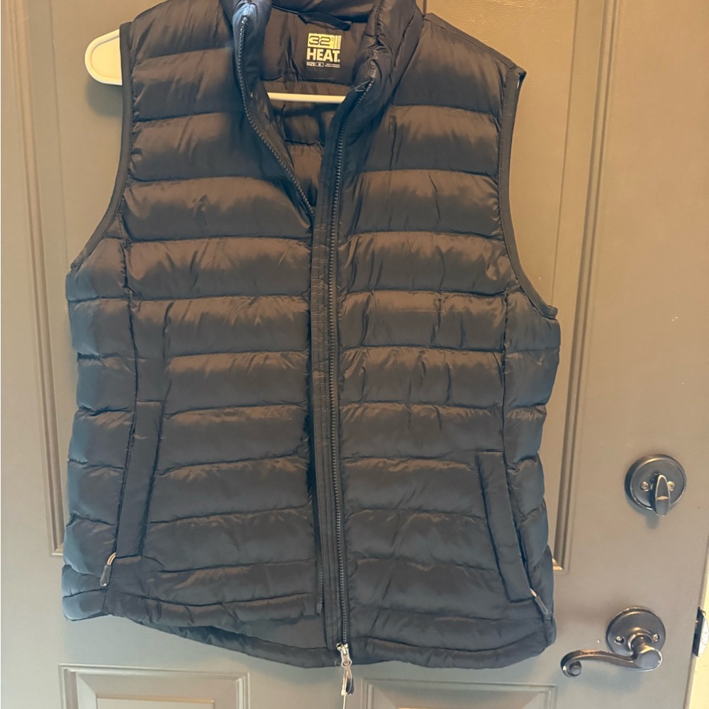 32 Degrees Black Quilted Puffer Vest